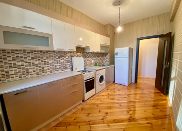 Xırdalanın mərkəzində,Kristal Abşeron 1(Köhnə bazar ilə