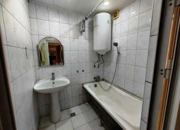 Xətai rayonu Əhmədli və Xalqlar Dostluğu metrosu