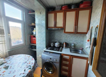 Xətai rayonu Əhmədli və Xalqlar Dostluğu metrosu