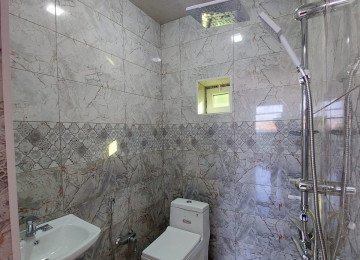 Bine Qesebesin Ulvu Ticaret Ve Sadliq Saraynin Mexmeri Cay