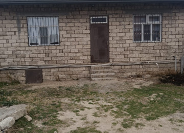 Ramani Gulciluk marsritdan 800 metr arali 4 otaqli KURSULU