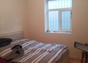 Ramani Gulciluk marsritdan 800 metr arali 4 otaqli KURSULU