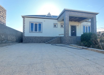 Hovsanda Levenginin Asvalt Yolun Usdunde Marsurutlarin