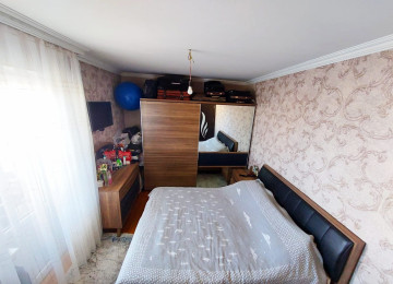 Qara Qarayev metrosu . Ruslan marketin yanı . 2 otaqlı