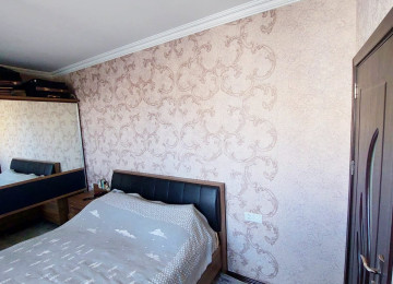 Qara Qarayev metrosu . Ruslan marketin yanı . 2 otaqlı