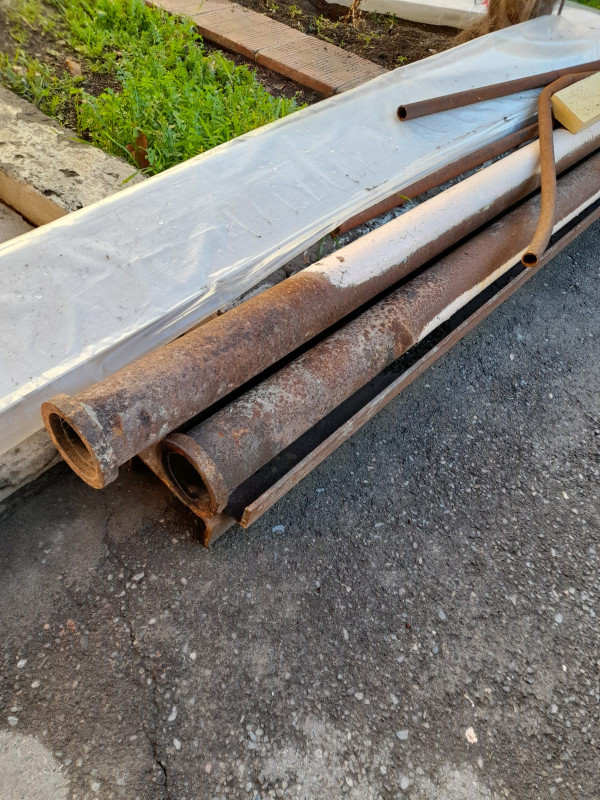METAL BORU Diametr 110 mm, qalınlıq 7 mm, sovetdən qalan dəmir