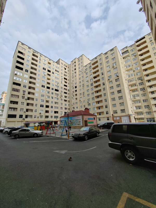 Əhmədlide 2 otaq meznil Xətai rayonu Əhmədli və Xalqlar Dostluğu metrosu 8-9
