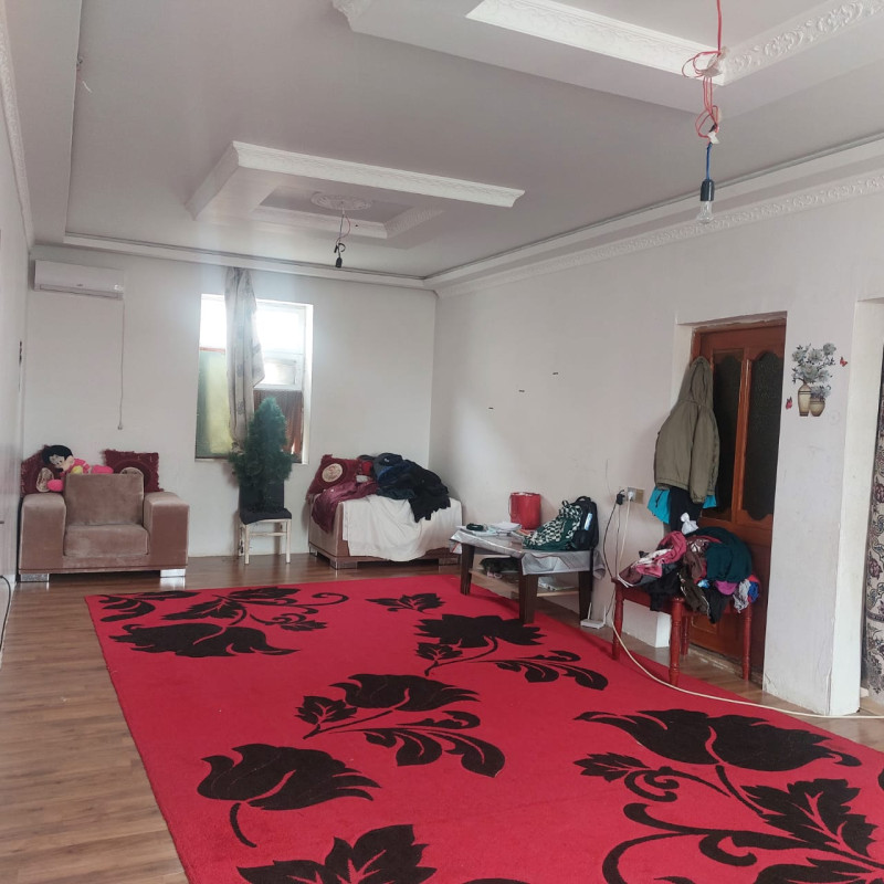 heyet evi Zabrat qesebesi ƏLİ marketin yani 3 sotda 120kvm.3 böyuk
