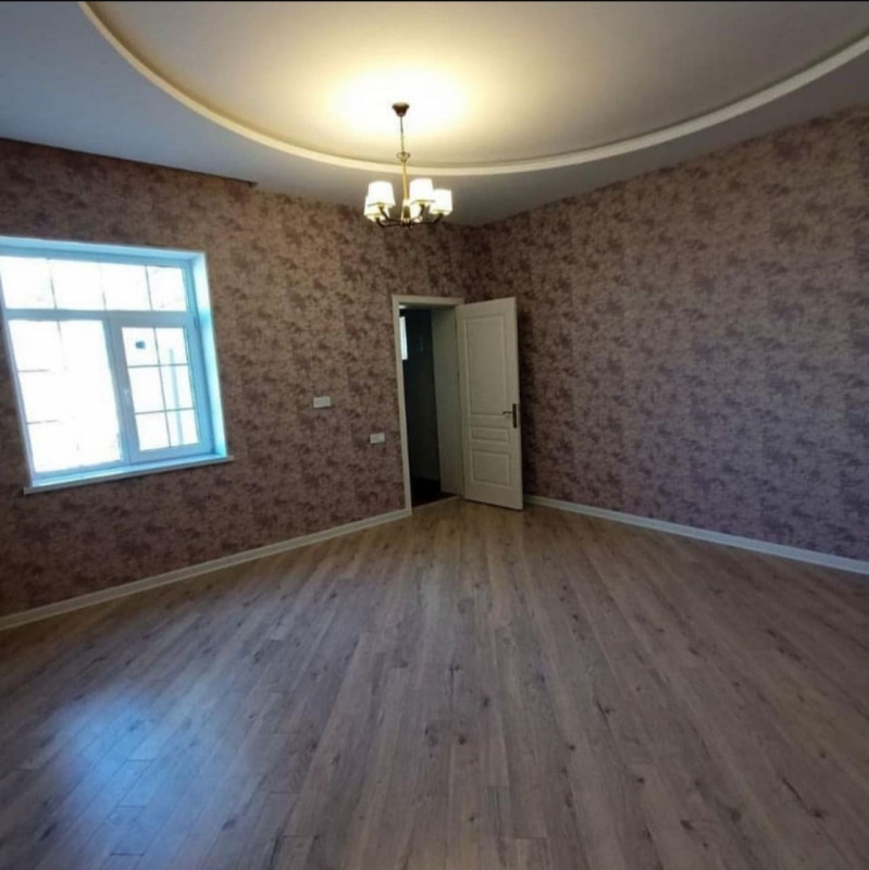 Sarayda həyət evi satılır Abşeron r. Saray qəsəbəsi, Alimlər binası ilə üzbəüz