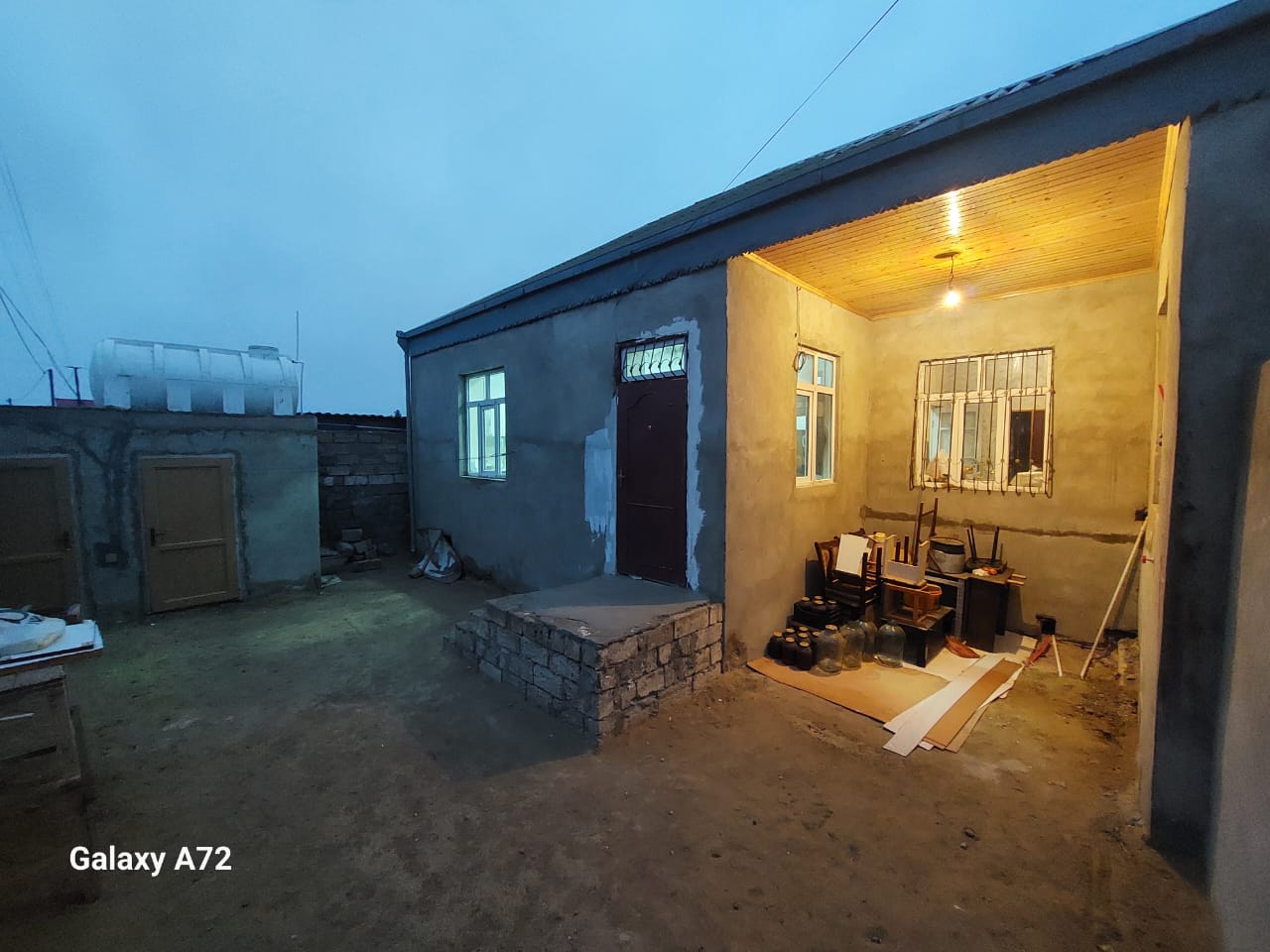 Hövsan həyət evi Hovsan Kendinde 118 Nomreli Mektebin Baxcanin Poctun 100