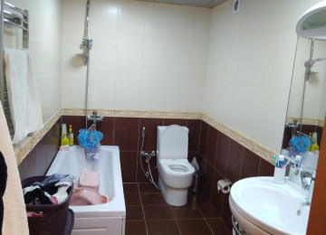 İnşaatçılar metrosundan 4 deqiqə məsafədə, Baku Molun