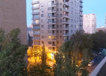 Satilir etrafli melumat almaq ucun elaqe saxlayin 28 may