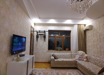 İnşaatçılar metrosundan 4 deqiqə məsafədə, Baku Molun