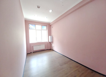 H.Eliyev kucesi, Kimya seherciyinde (Ximqorodok) yerlesen