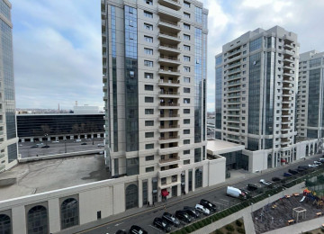 Salam. Baku City Residens. Tam çıxarışlı binadır. Yaşayış