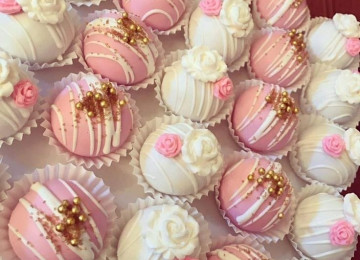 Nisan,heri,xina,elcilik,toy,ad gunu,xestexana cixisi ve