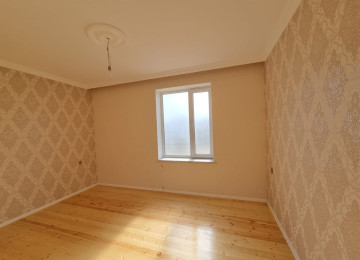 Savalanda esas yoldan lap az mesafede,mekteb,marşurut