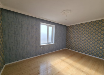 Savalanda esas yoldan lap az mesafede,mekteb,marşurut