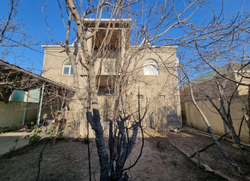 Zabratdan Məhəmmədliye geden yolda esas şəhər yolundan 100