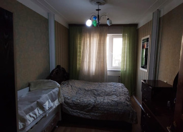 Xətai rayonu Əhmədli mst yaxılığında Qaçaq Nəbi küçəsində 9