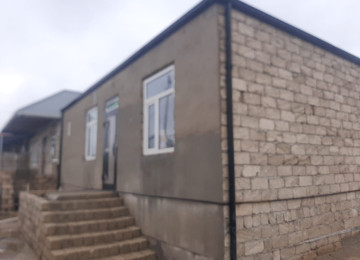 Zabrat qesebesi ƏLİ marketin yani 3 sotda 120kvm.3 böyuk