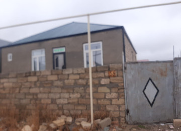 Zabrat qesebesi ƏLİ marketin yani 3 sotda 120kvm.3 böyuk