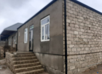 Zabrat qesebesi ƏLİ marketin yani 3 sotda 120kvm.3 böyuk