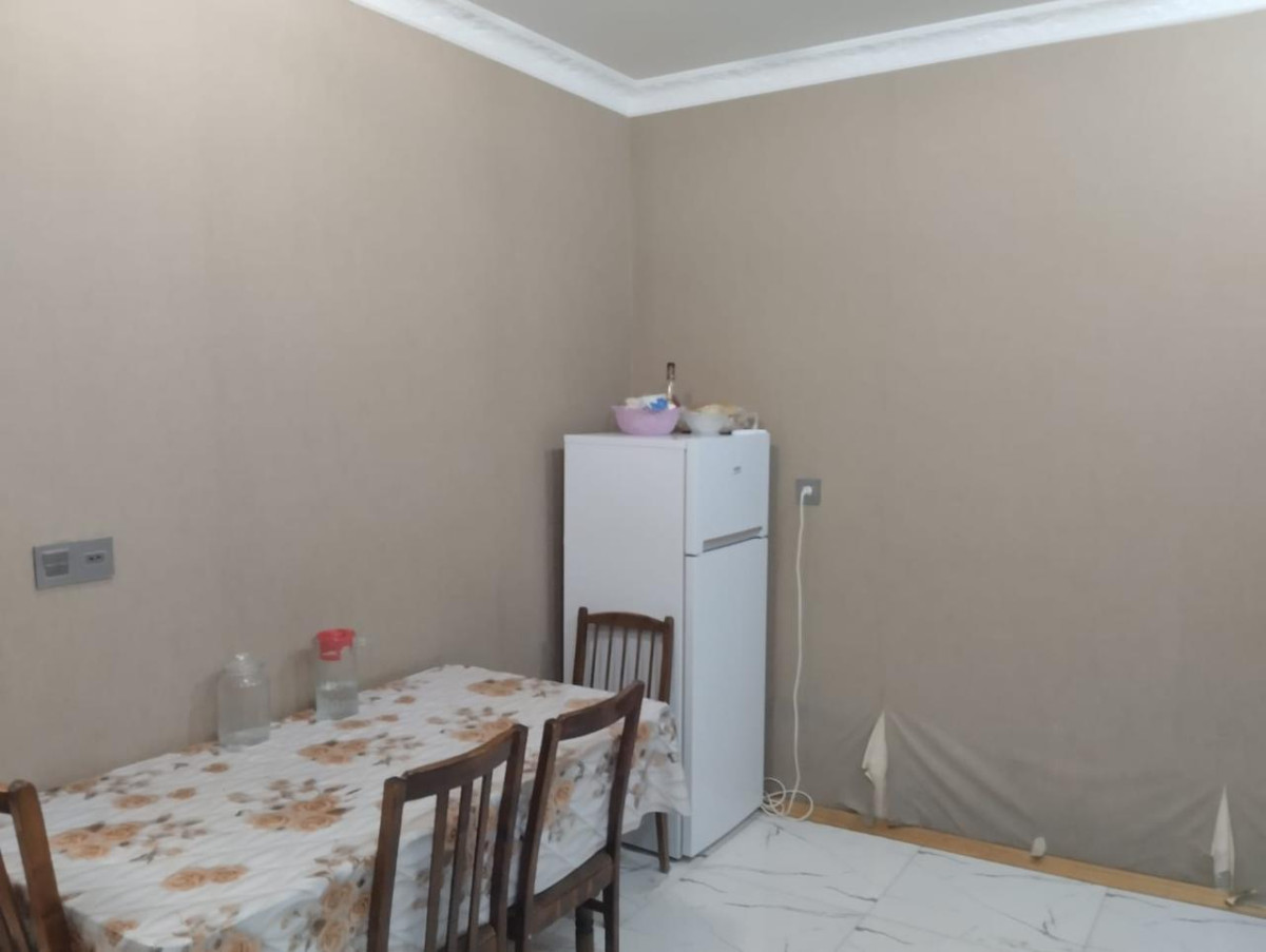 Digah kəndində ev satılır Təcili Satılır!!! Abşeron r. Digah kəndində yoldan 200 m