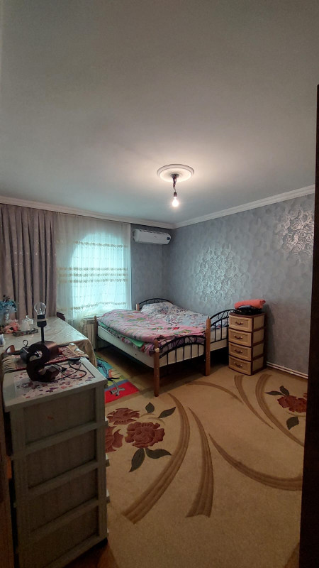 Hövsan həyət evi Hovsan Abidenin 132 161 210 212 Nomreli Marsurutlarinin