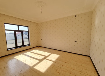 Savalan qesebesinde esas şəhər yoluna yaxin yerde,marşuruta