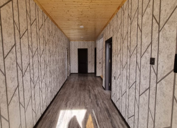 Savalan qesebesinde esas şəhər yoluna yaxin yerde,marşuruta