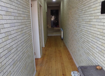 Zabrat 2də iki mərtəbəli 3 otaqlı həyət evi. Lahiyə: -