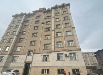 Salam , Naxçıvan şəhərində yeni tikili binada (liftli) 2