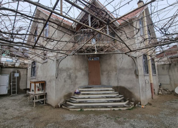 Balaxani qesebesi "AYXAN" RESTORANİN YAXİNLİGİNDA marşruta