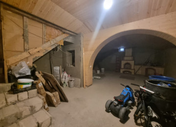 Balaxani qesebesi "AYXAN" RESTORANİN YAXİNLİGİNDA marşruta