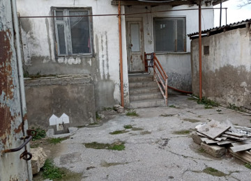 BAKI EMLAK HOUSE SIRKETI TEREFINDEN Buzovna gesebesinde