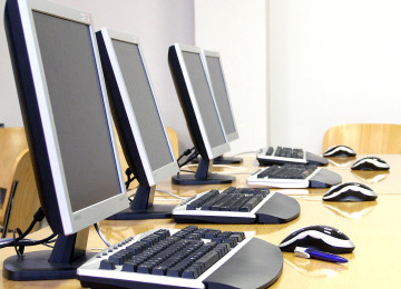 Zinyət Tədris Mərkəzində Kompyuter Proqramlarından-Ofis