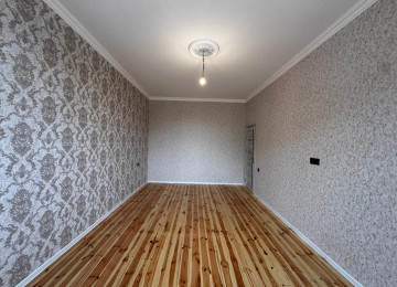 Zabrat qes.118A yolu 2,5 sotda 120 kvm.4 otaqli