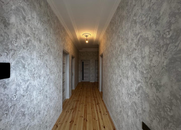 Zabrat qes.118A yolu 2,5 sotda 120 kvm.4 otaqli