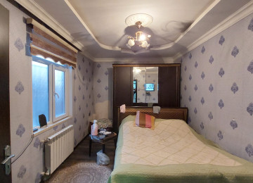 Hovsanda Abidenin Qerib Aga Pirnin Yaxinliginda