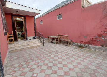 Hovsanda Abidenin Qerib Aga Pirnin Yaxinliginda