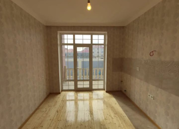 Qaradag rayon Qobu qes kruqa yaxin yolun qiraginda ev