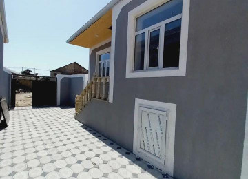 Suraxanı rayonu Hövsan qes. maşın bazarın arxasında 2.5