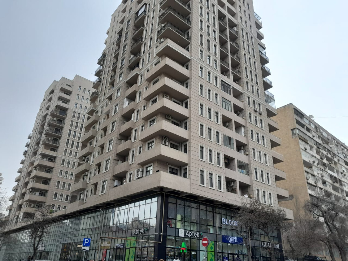 menzil satilir Şəhərin mərkəzində Azadlıq prosbekti 79 28 may metrosundan