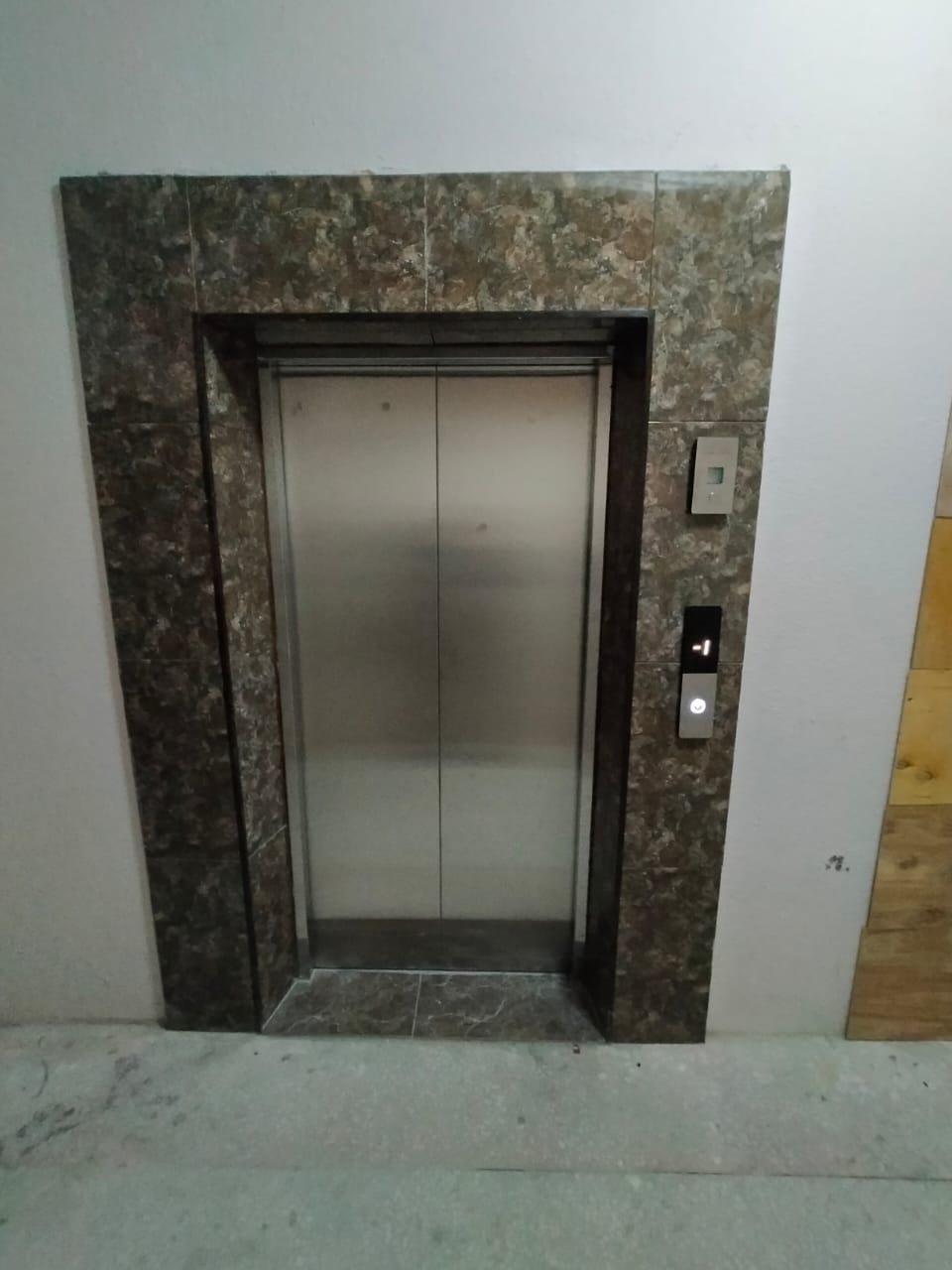 Xlrdalan AAAF PARK 2 Otaq menzil satllr 53kv 17 Mertebenin