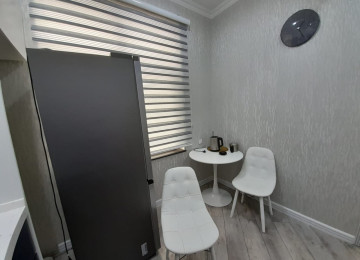 Şəhərin mərkəzində Azadlıq prosbekti 79 28 may metrosundan