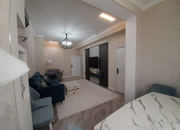 Şəhərin mərkəzində Azadlıq prosbekti 79 28 may metrosundan