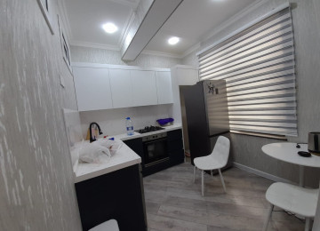 Şəhərin mərkəzində Azadlıq prosbekti 79 28 may metrosundan