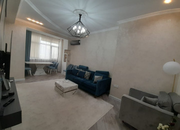 Şəhərin mərkəzində Azadlıq prosbekti 79 28 may metrosundan