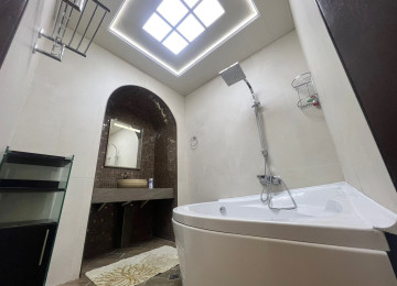 Nizami kucesi, Grand Marketin yaxinliqinda yerlesen yasayis